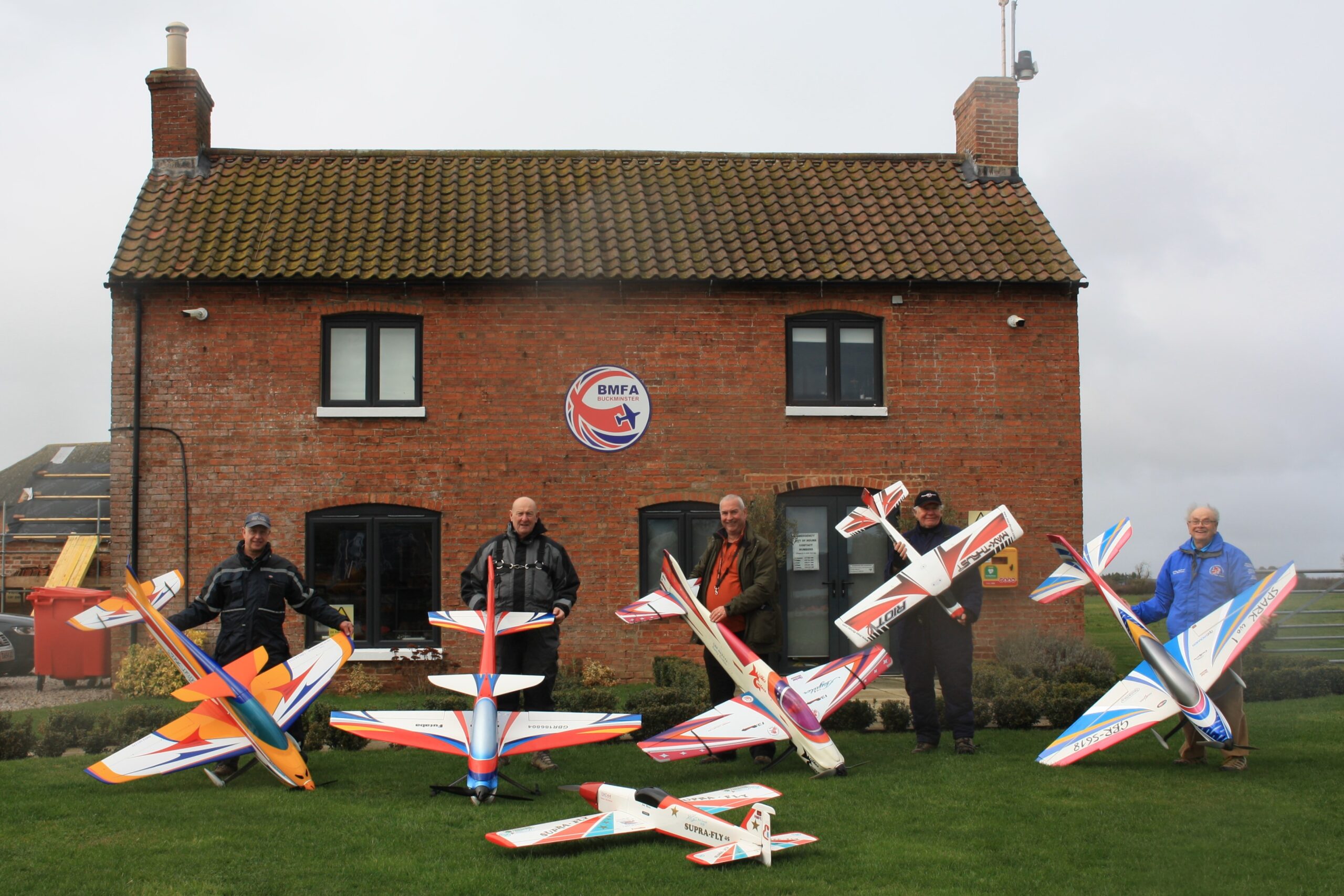 All the information we use is available on this web site, we have no secrets.  However we believe there is no substitute for discussion and the 'personal' touch so although the information can be read here it is no substitute for joining us for a day at Buckminster. 